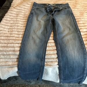 Gap Low-Rise Cropped jeans size 6